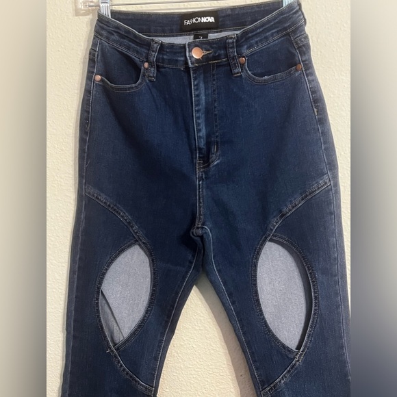 Claire Cutout Stretch Bootcut Jeans - Picture 8 of 11